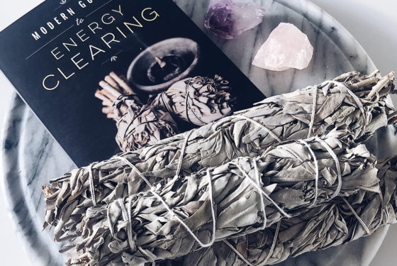 what is smudging, how to smudge, proverbial hearts wellness, proverbial hearts smudging